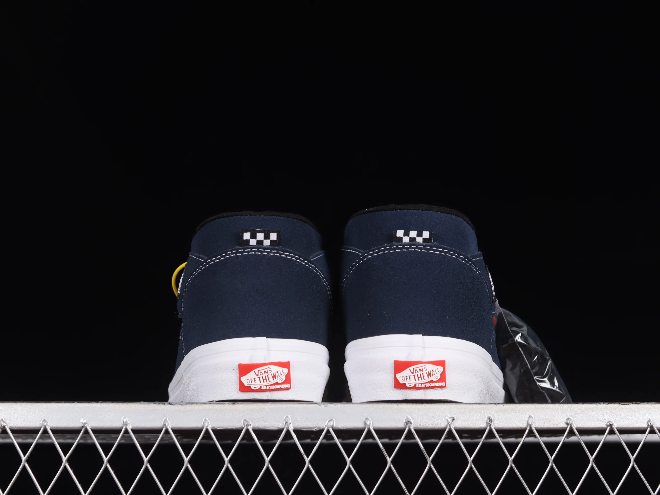All categories Vans Vans series Vans Mid Vans Zhongbang Vans Half Cab Legend skater signature Zhongbang skateboard shoes VN0A5KYALKZ